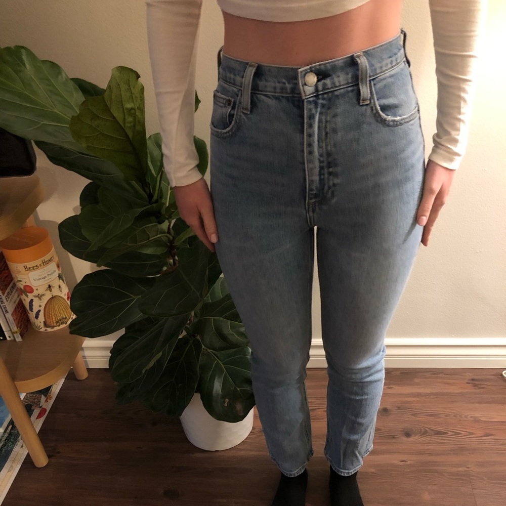 Aritzia light wash jeans